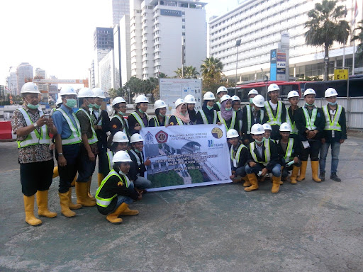 Kunjungan Lapangan ke Proyek MRT Fase 1